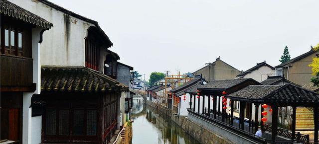 豪宅屋顶逃脱
